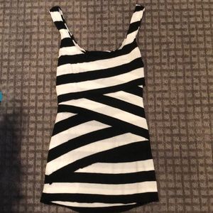 Black and white scoop neck tank